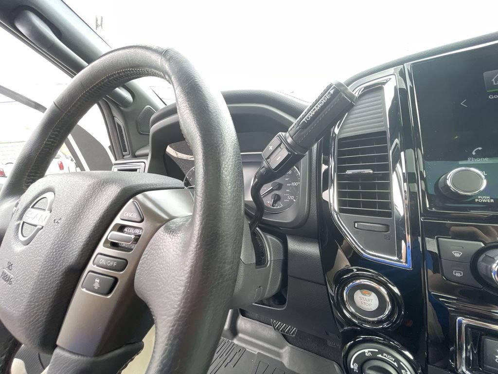 Used 2023 Nissan Titan Platinum Reserve w/ Moonroof Package AWD/4WD image 16