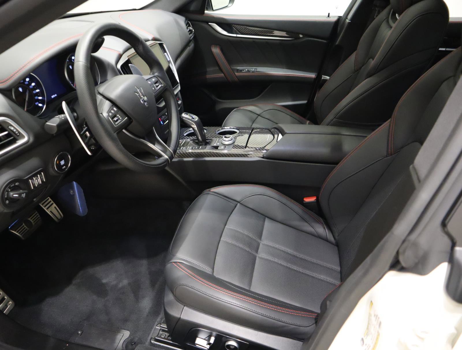 Used 2024 Maserati Ghibli Modena Q4 image 23