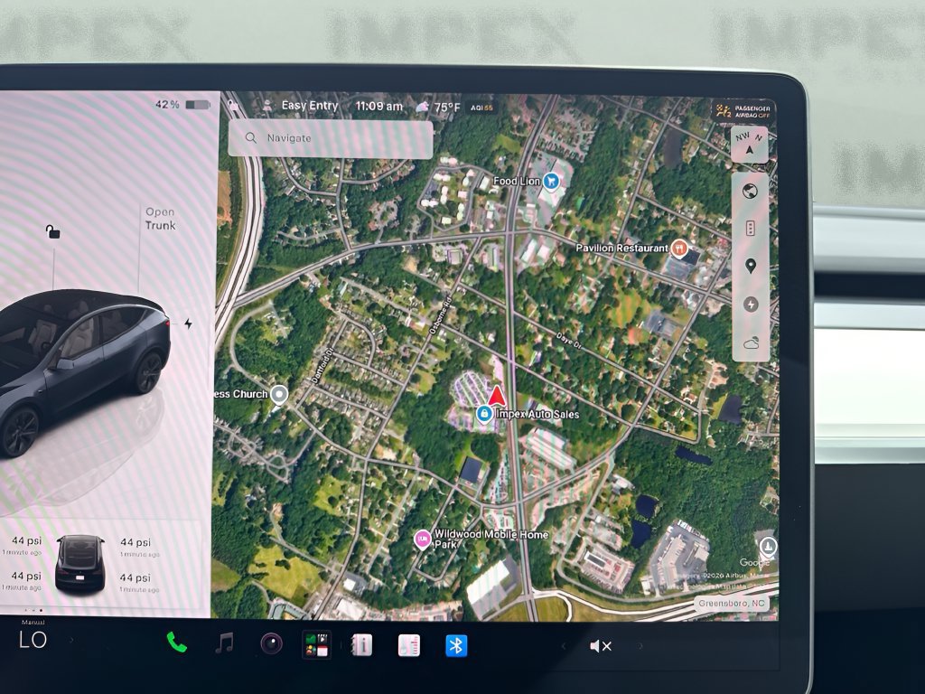 Used 2024 Tesla Model Y Long Range RWD image 16