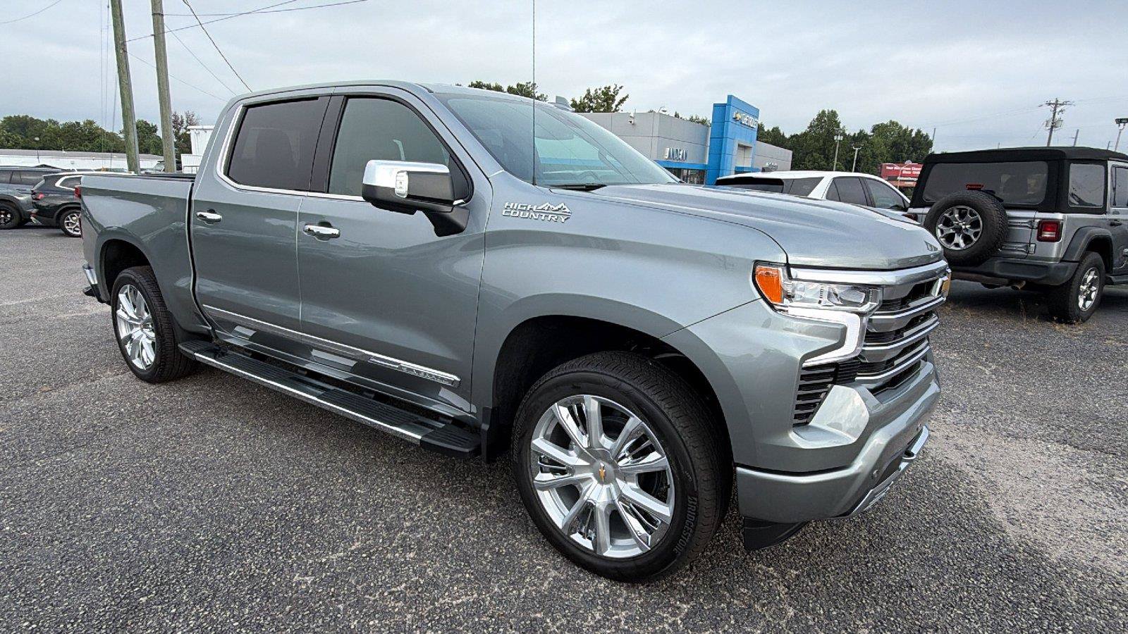 New 2026 Chevrolet Silverado 1500 High Country w/ High Country Premium Package AWD/4WD image 8