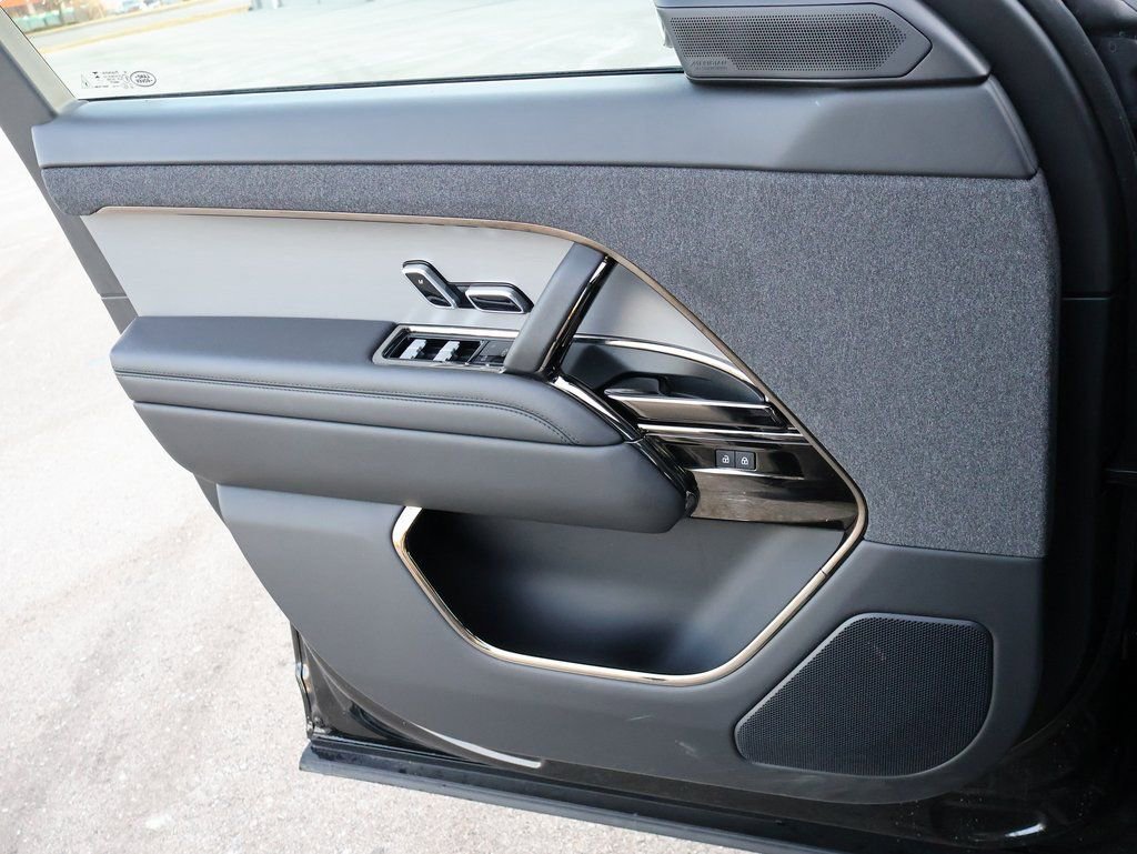 Used 2024 Land Rover Range Rover Sport Dynamic SE AWD/4WD image 35