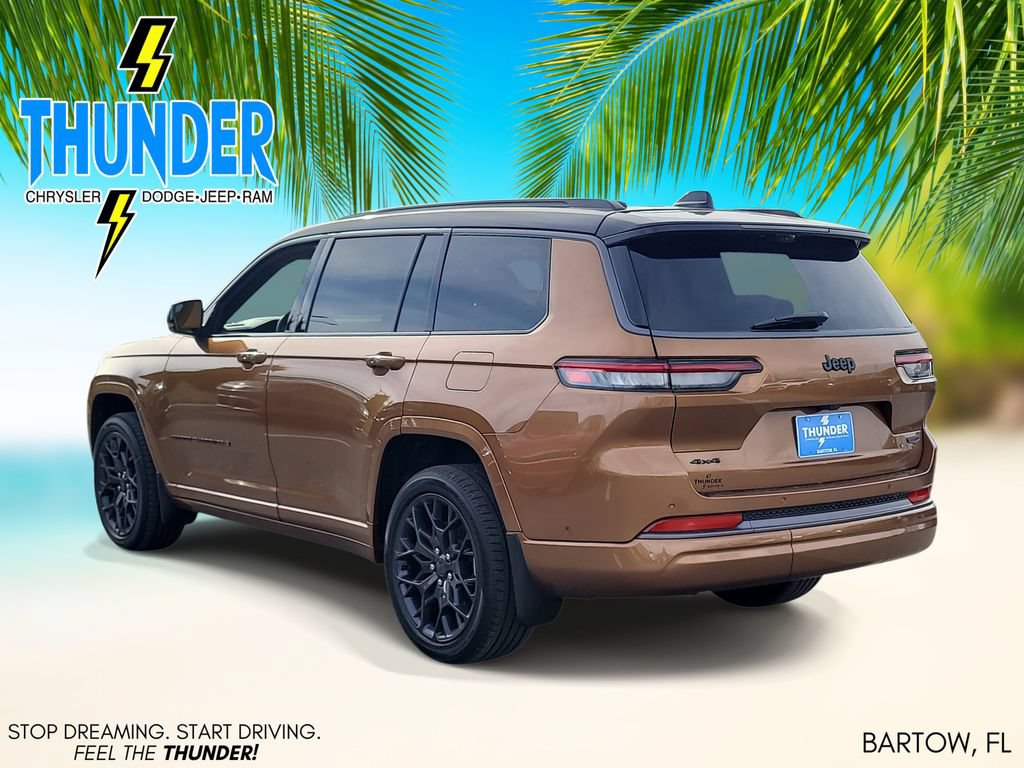New 2026 Jeep Grand Cherokee L Summit w/ Obsidian Package AWD/4WD image 3