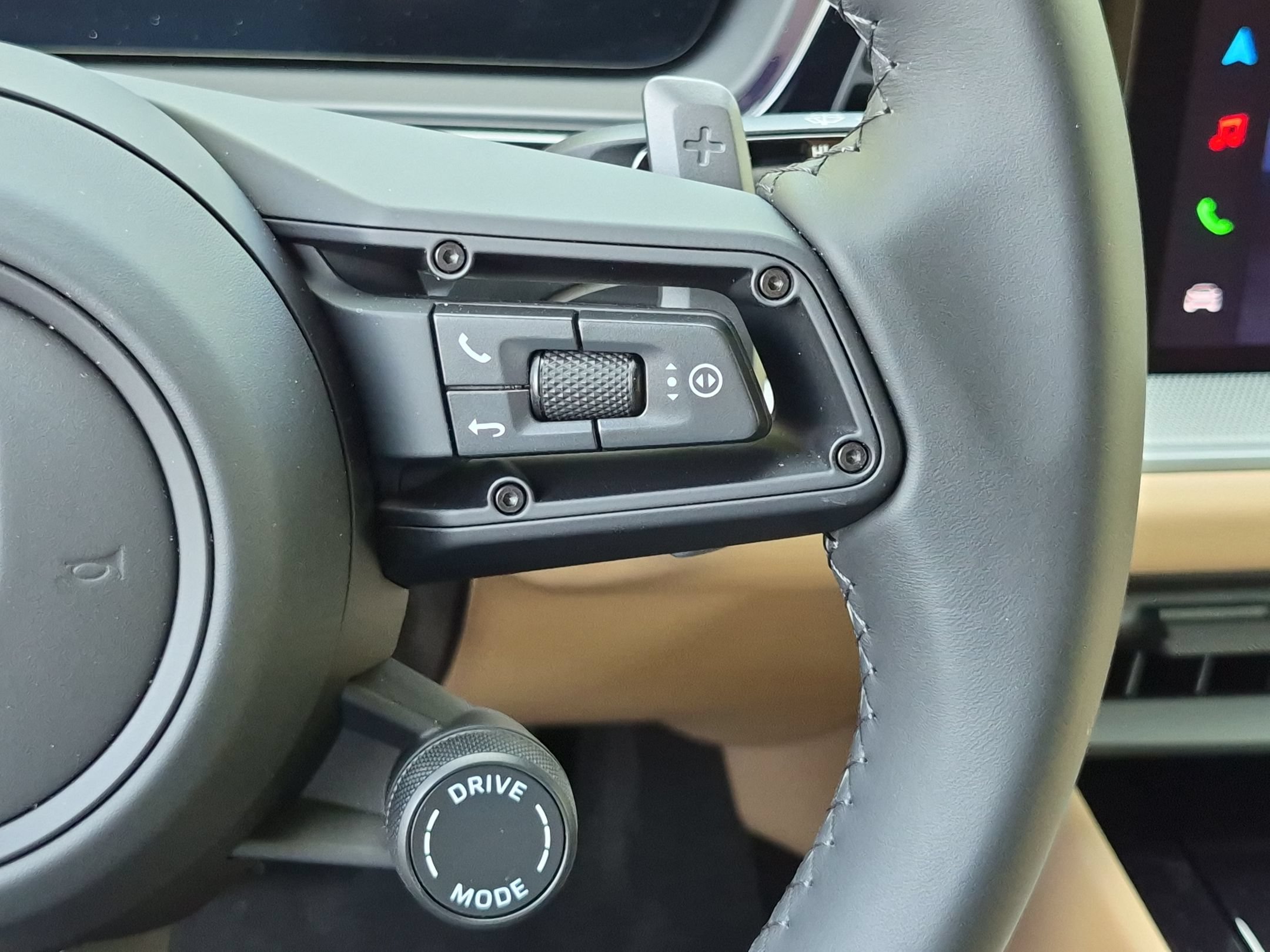 New 2026 Porsche Cayenne AWD/4WD image 9