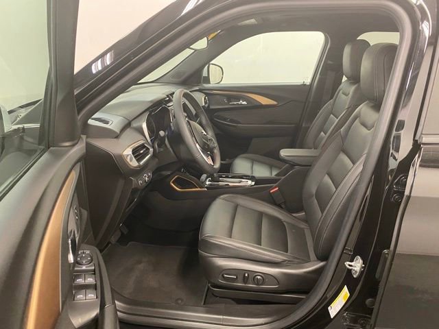 Used 2021 Chevrolet TrailBlazer ACTIV w/ Sun and Liftgate Package AWD/4WD image 9