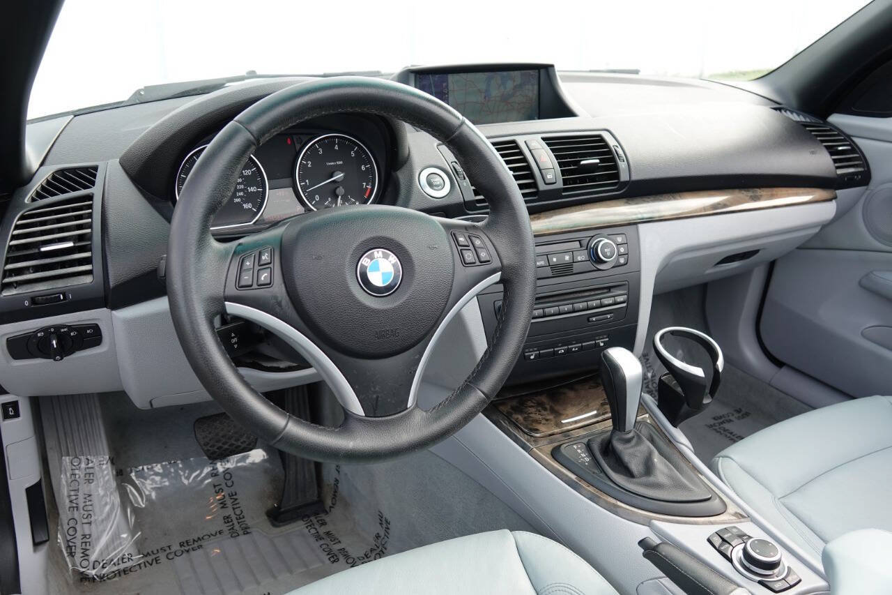 Used 2009 BMW 128i Convertible RWD image 7