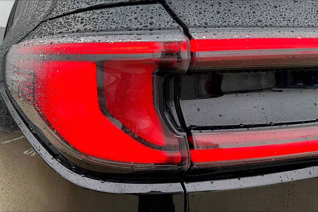 Used 2024 GMC Acadia AT4 w/ Luxury Package image 38