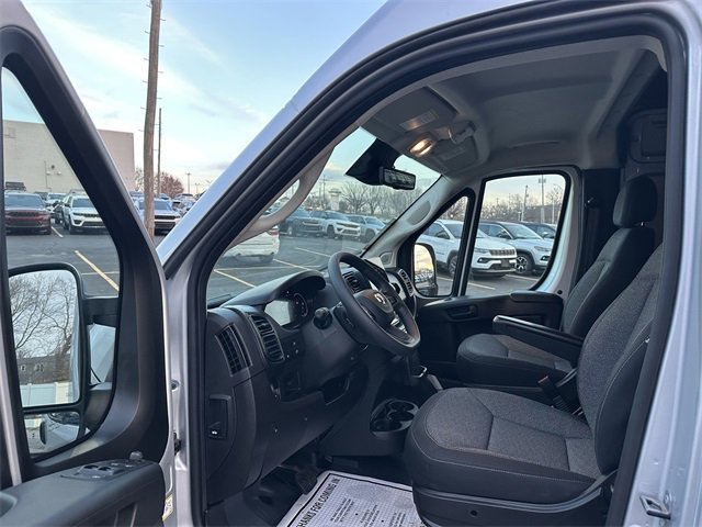 Used 2025 RAM ProMaster 2500 w/ Premium Convenience Group image 37