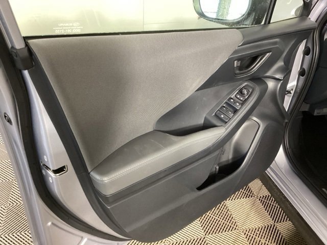 Used 2025 Subaru Crosstrek 2.5i Premium w/ Convenience Package #2 image 14
