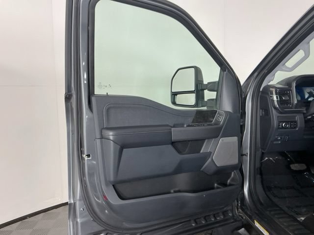 Certified 2025 Ford F450 Lariat w/ FX4 Off-Road Package AWD/4WD image 15