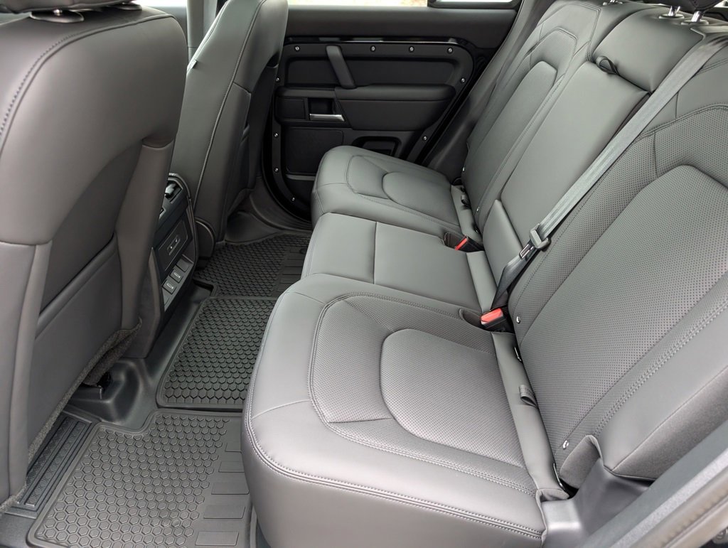 New 2026 Land Rover Defender 110 S image 28