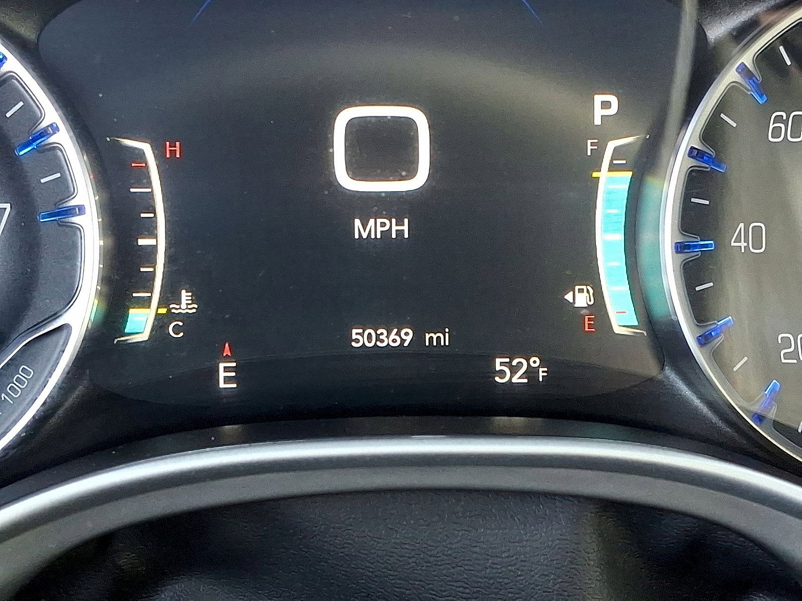 Used 2025 Chrysler Pacifica Select FWD image 13