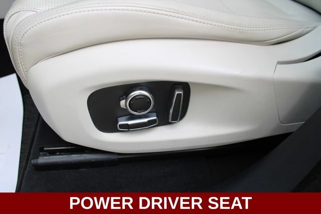 Used 2022 Jaguar F-PACE SVR AWD/4WD image 3