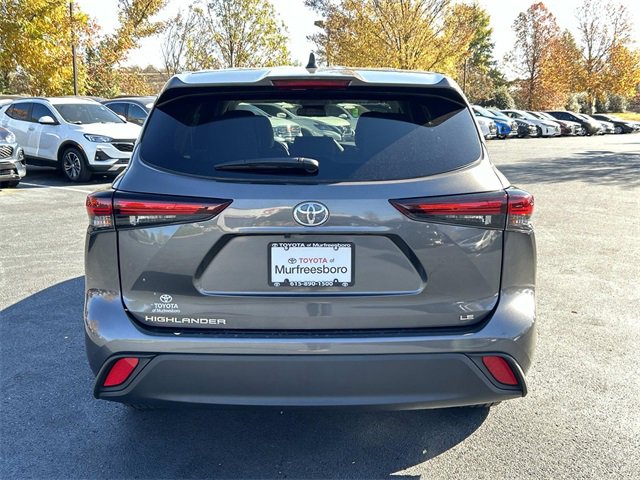 Used 2024 Toyota Highlander LE image 5