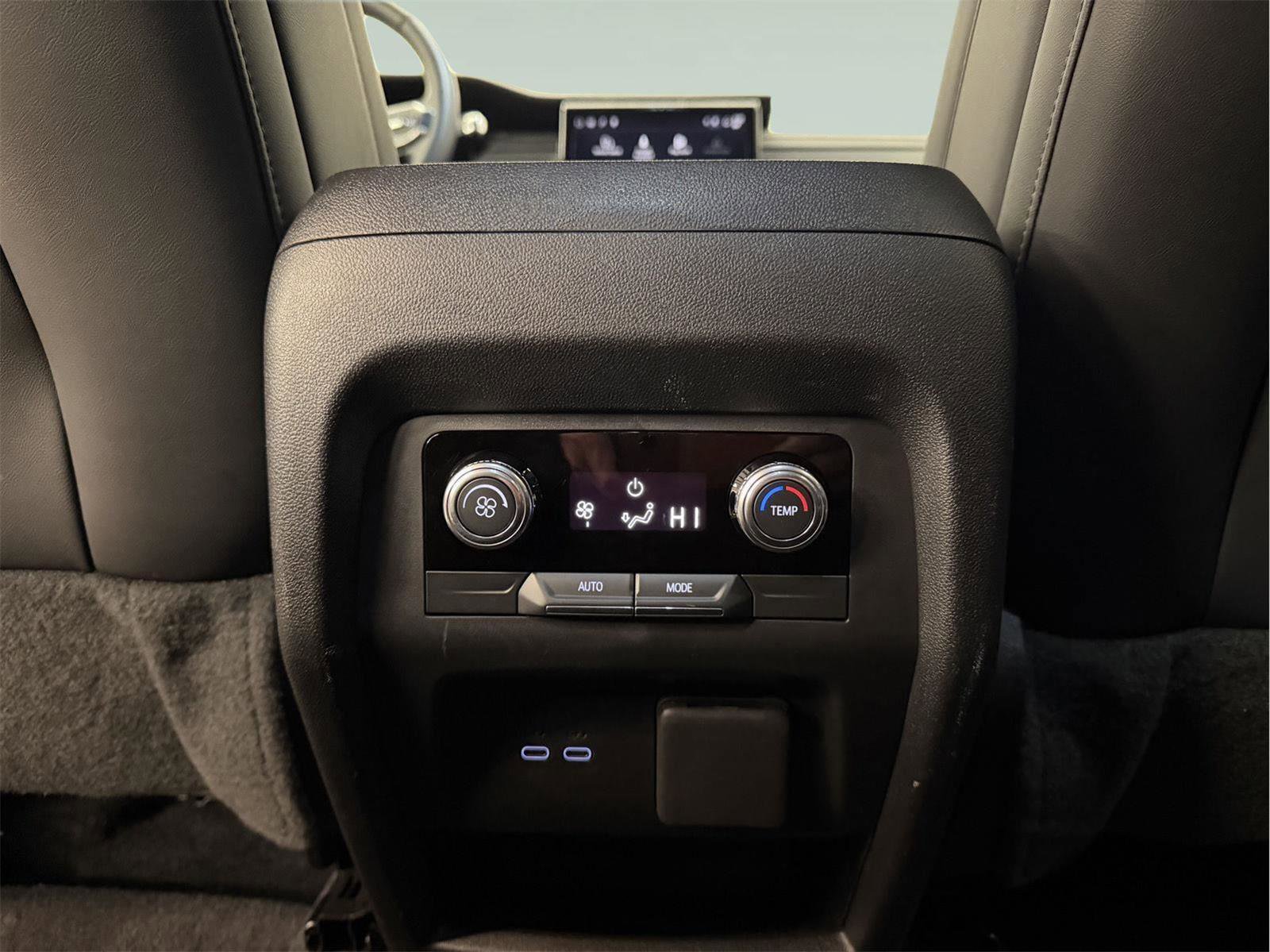 Used 2024 GMC Acadia Elevation image 72