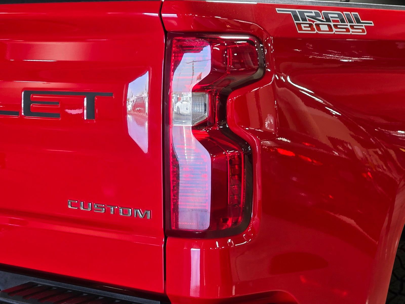 Used 2024 Chevrolet Silverado 1500 Custom Trail Boss image 12