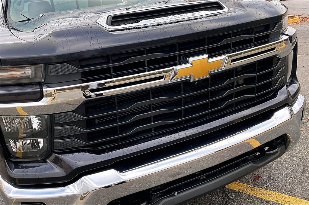 Used 2024 Chevrolet Silverado 2500 LT w/ All Star Edition image 29
