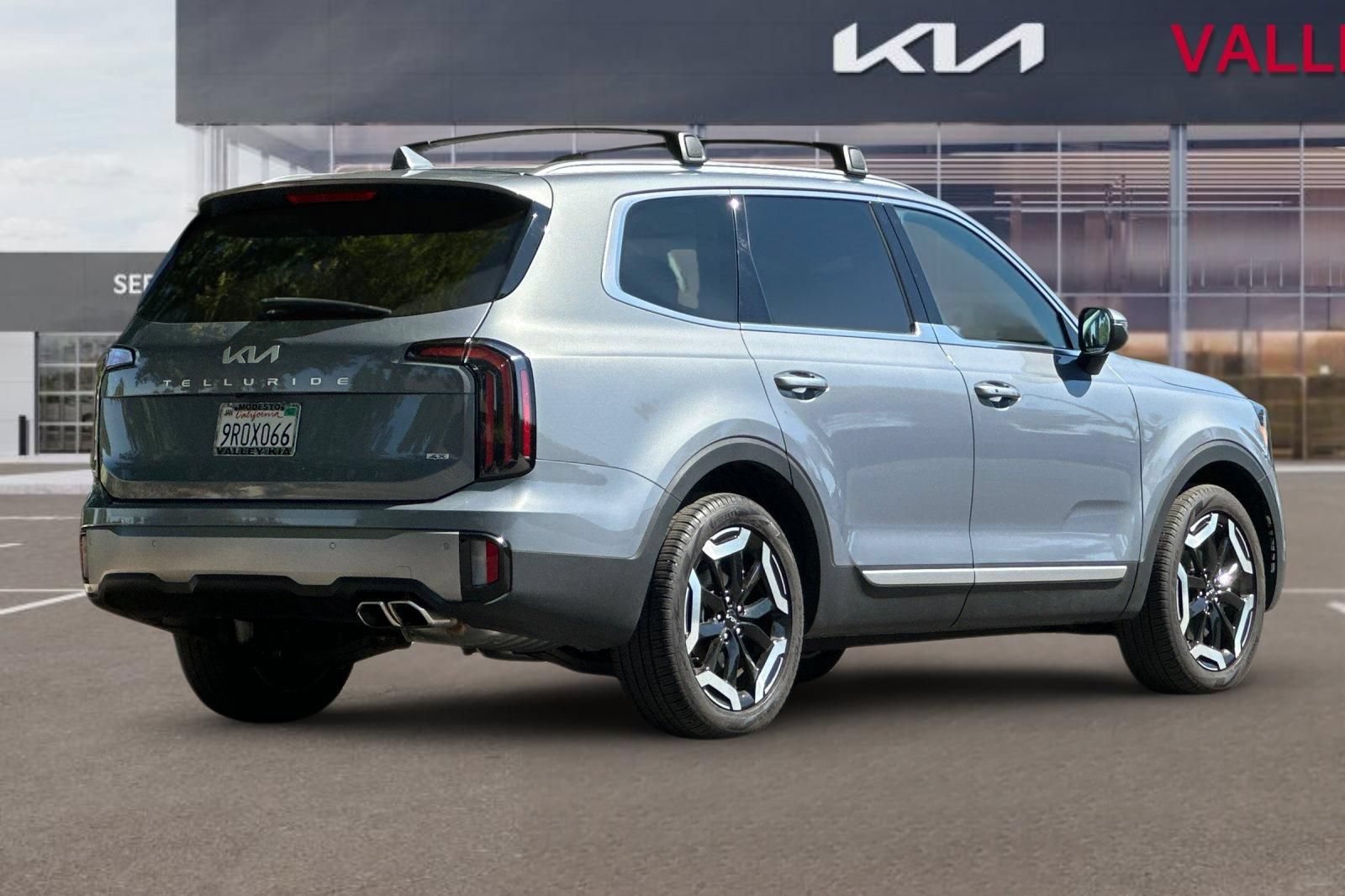 Used 2025 Kia Telluride EX AWD/4WD image 4
