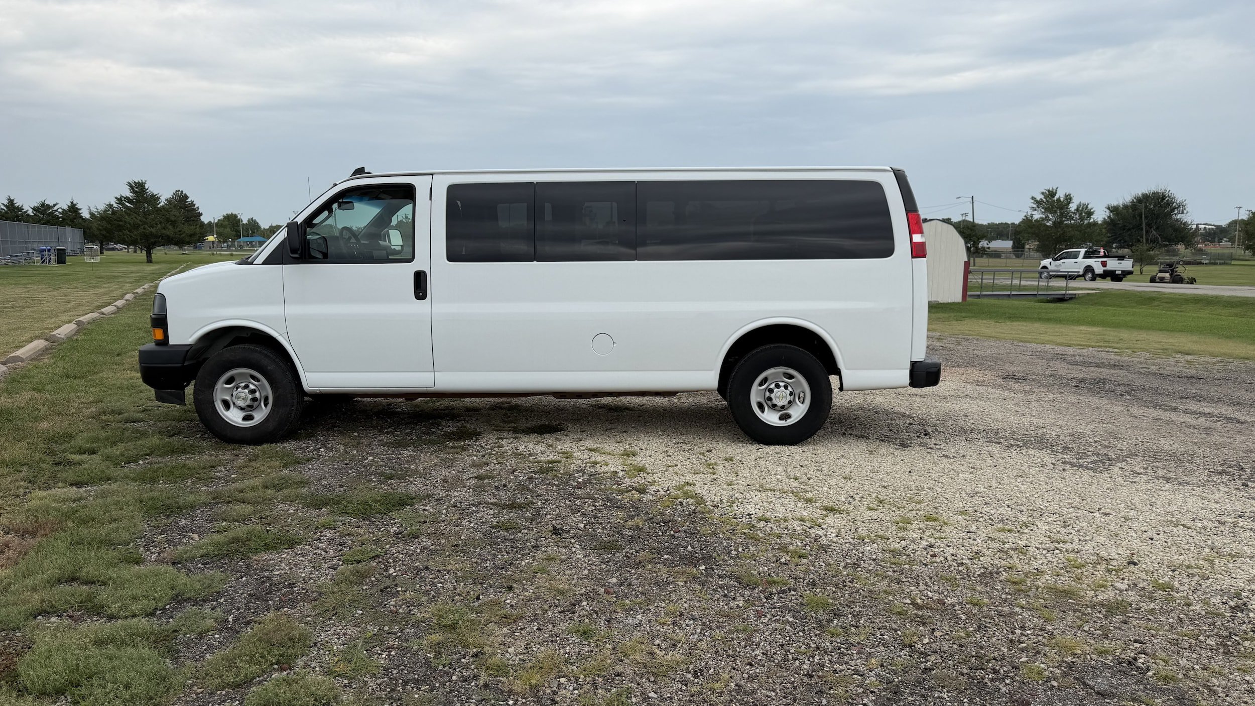 Used 2024 Chevrolet Express 3500 LS RWD image 10