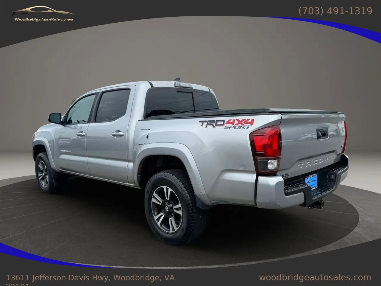 Used 2019 Toyota Tacoma TRD Sport AWD/4WD image 6