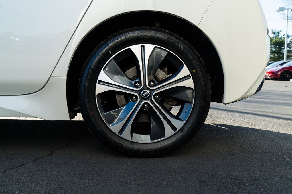 Used 2019 Nissan Leaf SV w/ SV Technology Package image 7