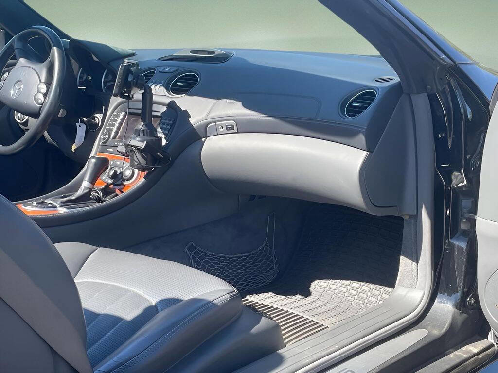 Used 2005 Mercedes-Benz SL 65 AMG image 26