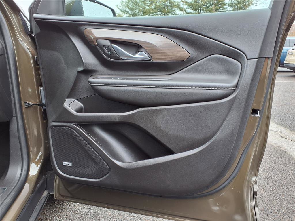 Certified 2024 GMC Terrain Denali w/ Denali Premium Package image 12