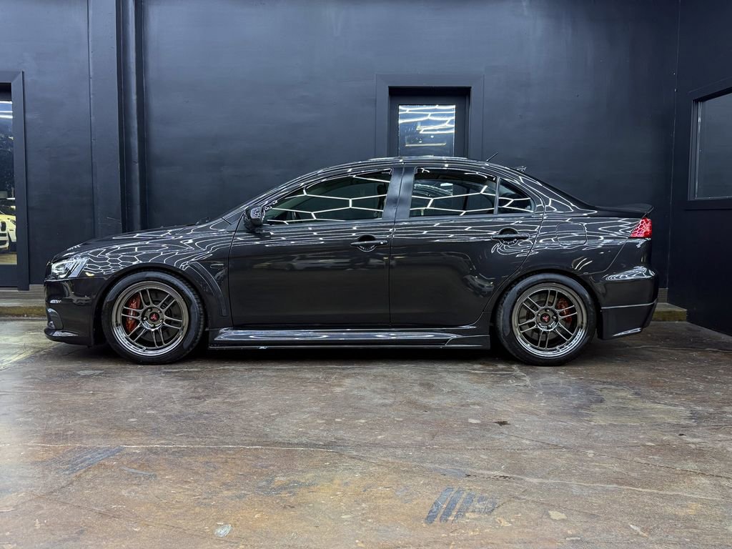 Used 2010 Mitsubishi Lancer Evolution GSR image 5