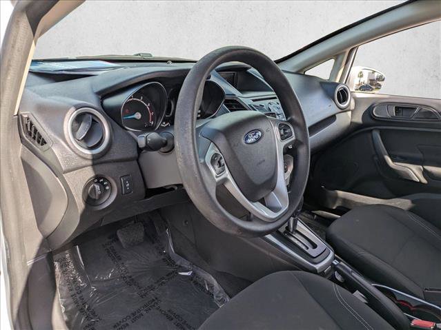 Used 2018 Ford Fiesta SE image 9