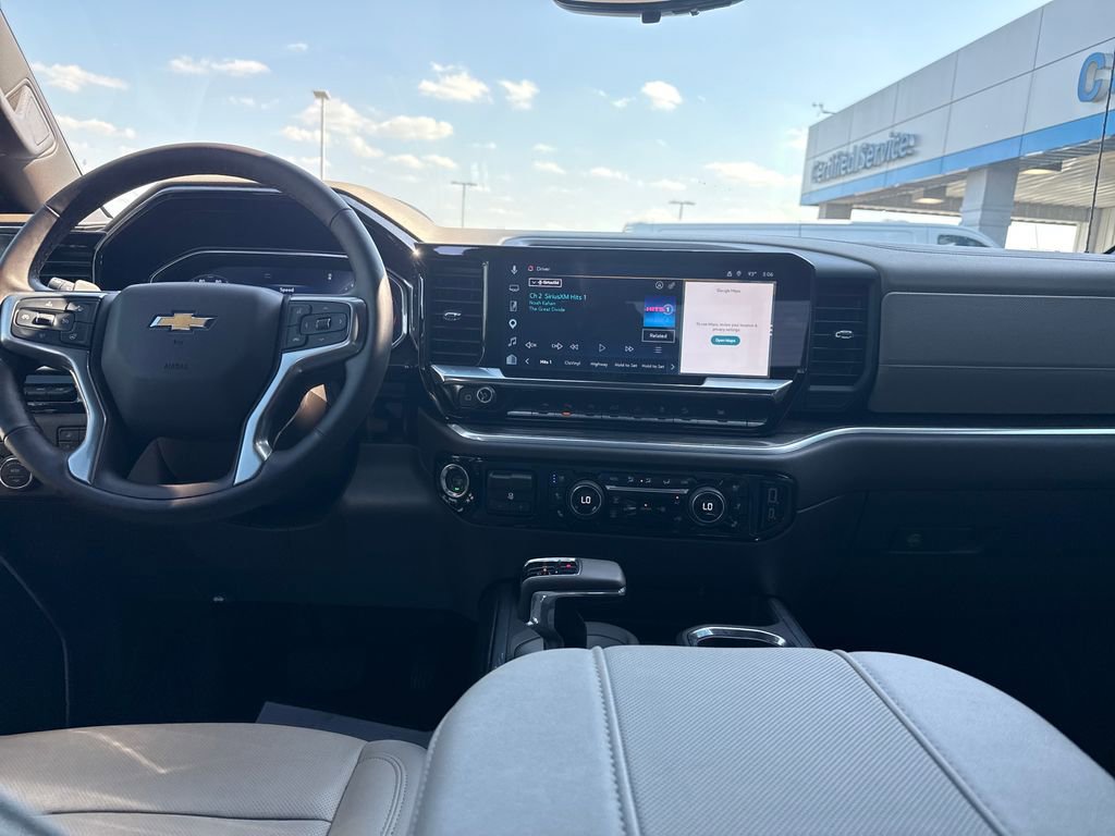 Used 2026 Chevrolet Silverado 1500 LTZ AWD/4WD image 15