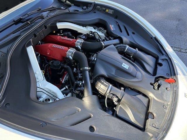 Used 2024 Ferrari Roma Spider image 17
