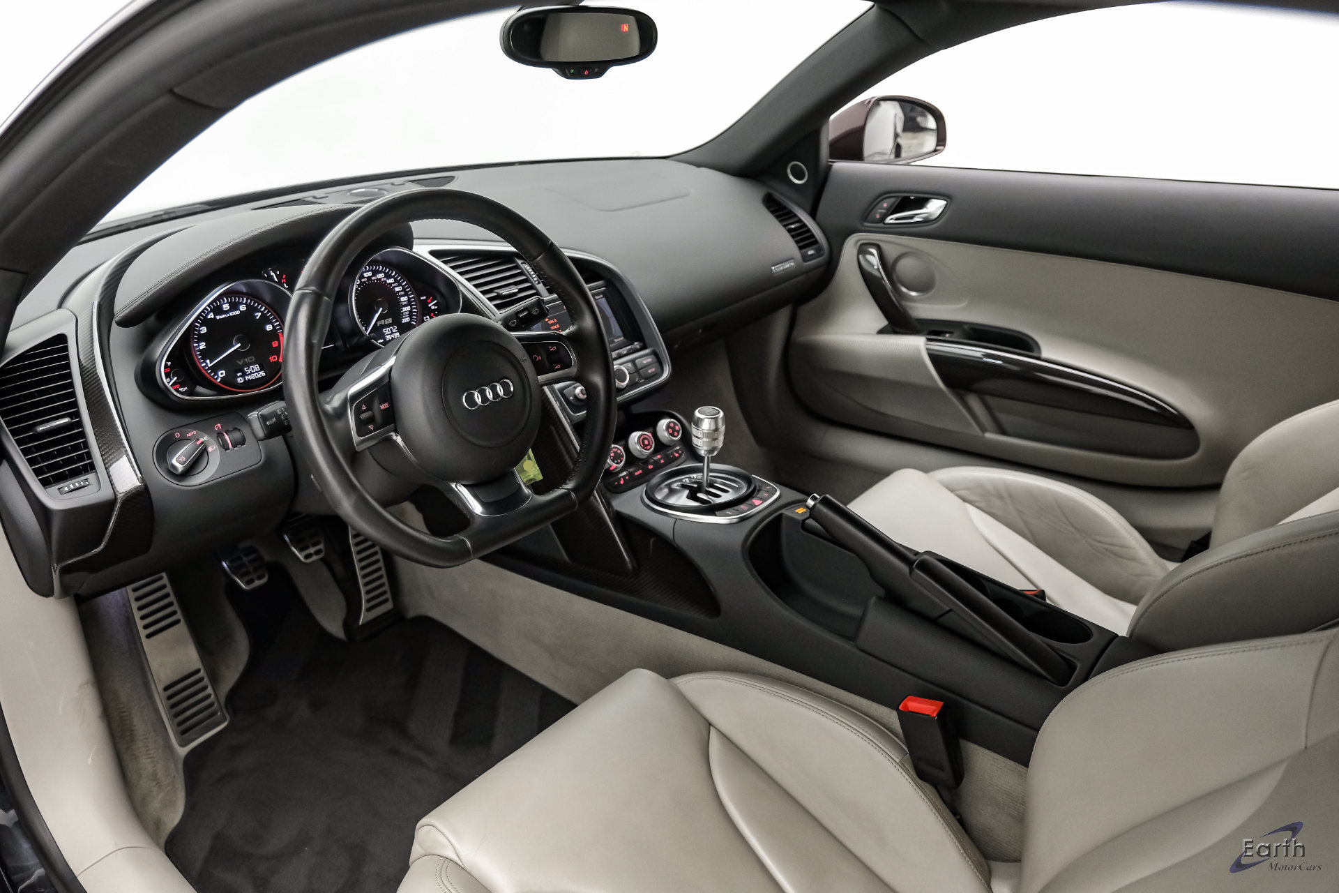 Used 2011 Audi R8 V10 AWD/4WD image 3
