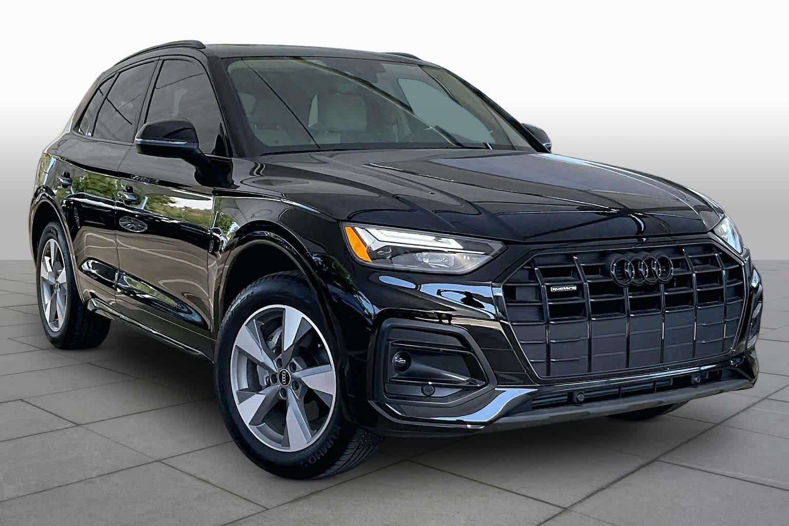 Used 2025 Audi Q5 2.0T Premium w/ Convenience Plus Package AWD/4WD image 3