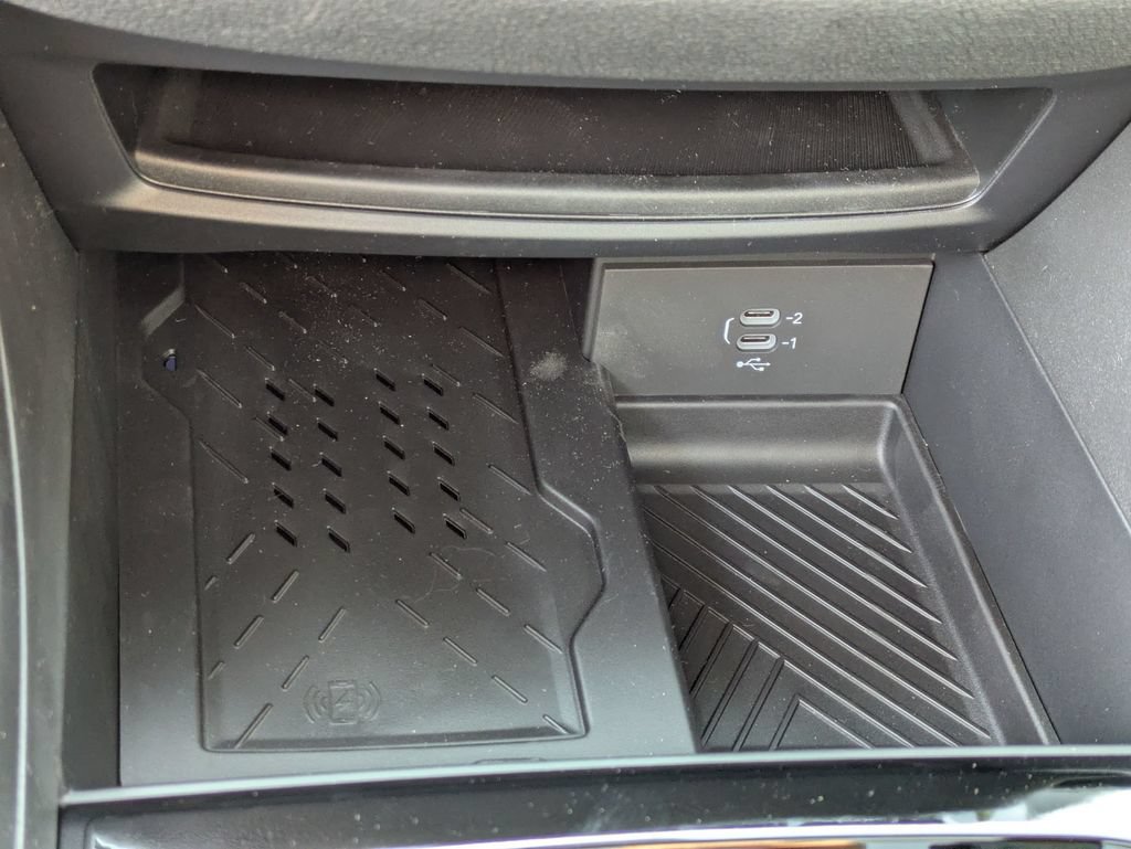 New 2026 Chrysler Pacifica Limited FWD image 25