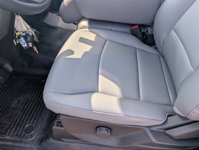 New 2026 Ford F550 4x4 Regular Cab Super Duty image 17