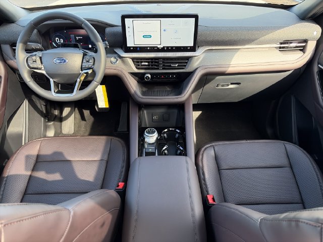 New 2026 Ford Explorer Platinum w/ LUX Leather Package AWD/4WD image 13