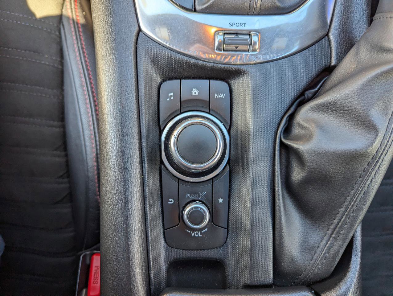 Used 2017 FIAT 124 Spider Abarth RWD image 25
