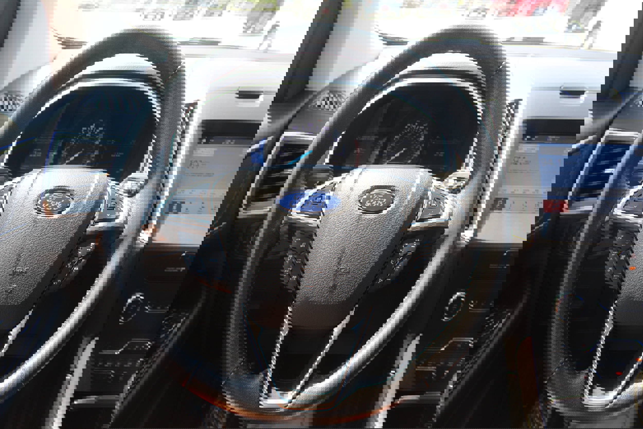 Used 2016 Ford Edge SEL w/ Equipment Group 201A image 9