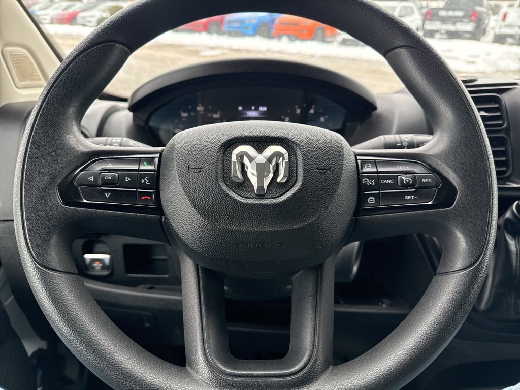 Used 2025 RAM ProMaster 2500 w/ Convenience Group image 14