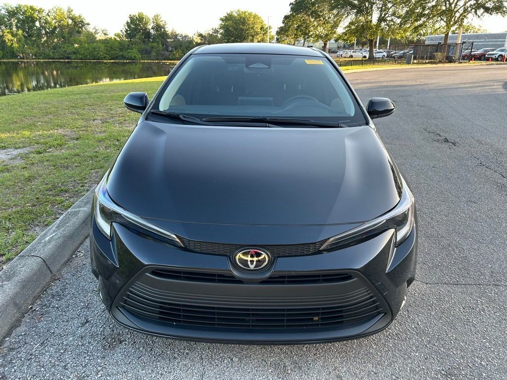 Used 2026 Toyota Corolla LE FWD image 8
