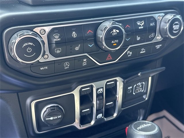 Used 2023 Jeep Gladiator Overland image 12