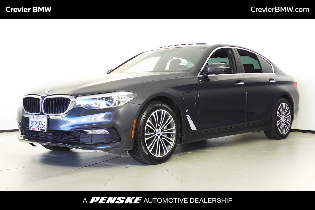 Used 2018 BMW 530e w/ Premium Package 2