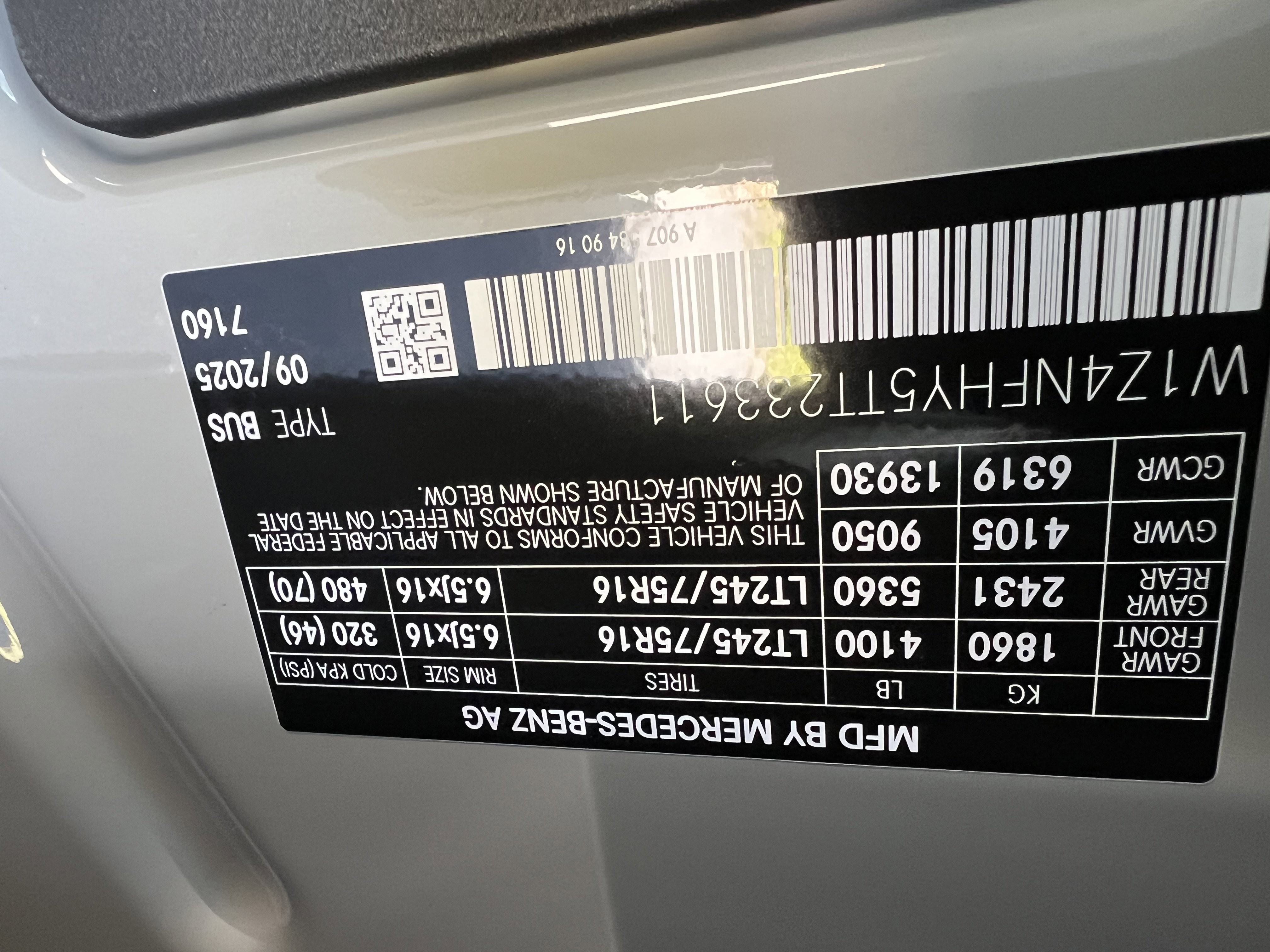 Used 2026 Mercedes-Benz Sprinter 2500 image 32