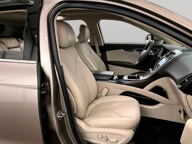 Used 2019 Lincoln Nautilus Reserve w/ Driver Assistance Package AWD/4WD image 7