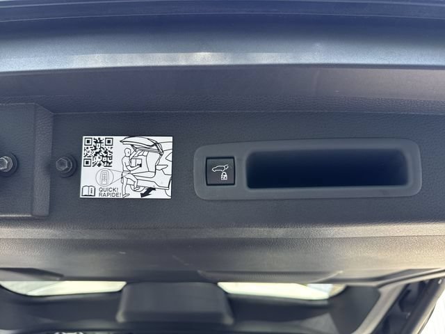 Used 2024 Toyota Sienna XLE FWD image 13