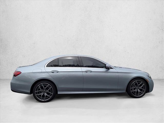 Used 2021 Mercedes-Benz E 350 4MATIC Sedan image 4