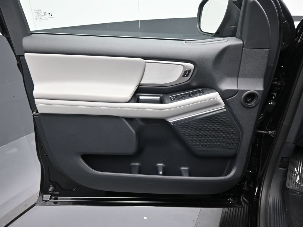 New 2026 Ford Expedition Active RWD image 18