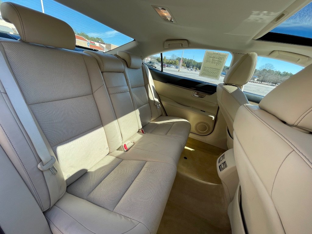 Used 2014 Lexus ES 350 Ultra Luxury w/ Luxury Package FWD image 28