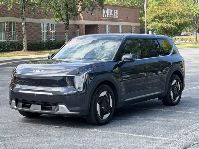 Certified 2026 Kia EV9 Light RWD image 3