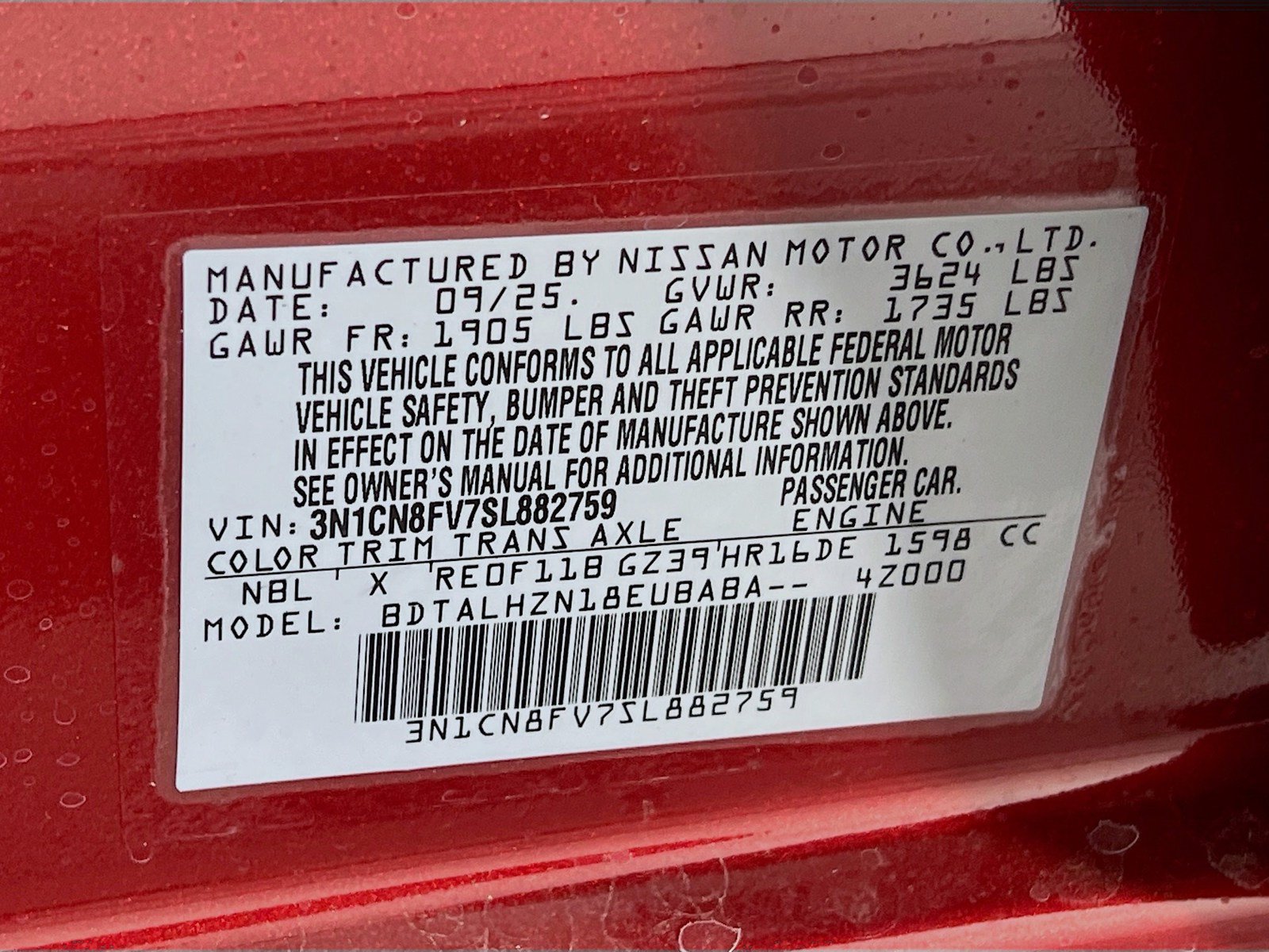 New 2025 Nissan Versa SR w/ Trunk Package FWD image 34