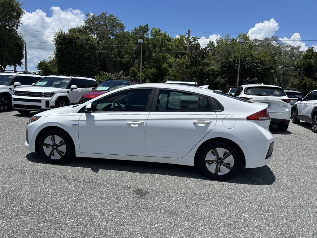Used 2017 Hyundai Ioniq Blue FWD image 8